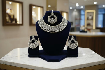 Silver Pearl Choker Necklace Set